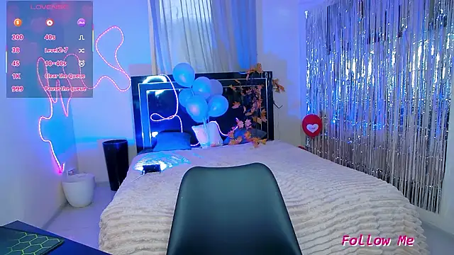 Lillianhot68 Adlı Modelin Canlı XXX Sohbeti