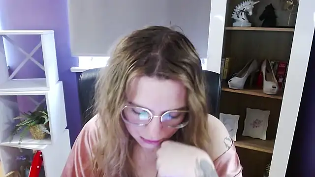 Živý XXX chat Zoey_Erotic