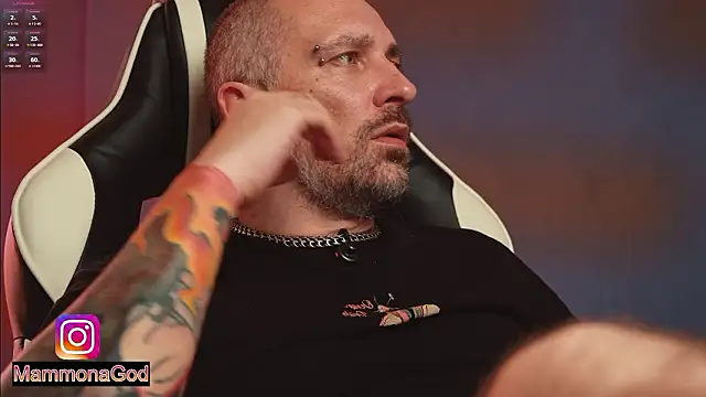 LuckyAlexx webcam show