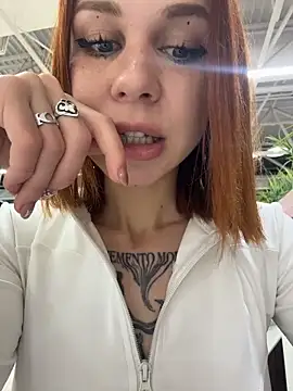 RosieSecret: διαδικτυακό σόου στην κάμερα