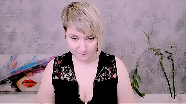 Živý XXX chat Djullia