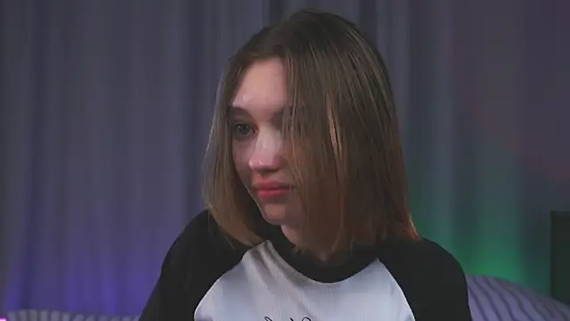 Chatroom XXX en direct de Leyla_crsh