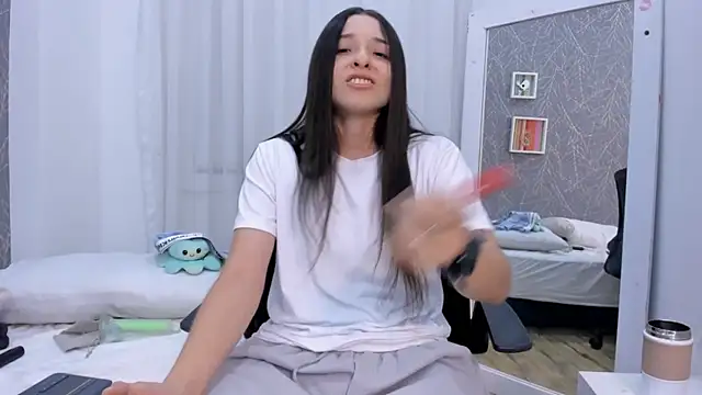 Chat XXX ao vivo de ViictoriiaSaenz