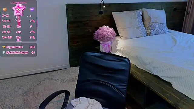 Chat +18 de JessicaCartier ao vivo