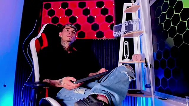 Онлайн чат XXX Max_Hader_