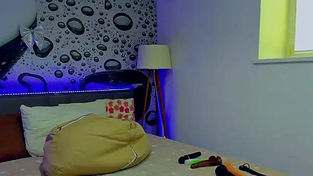 Онлайн чат XXX AlmaFancy