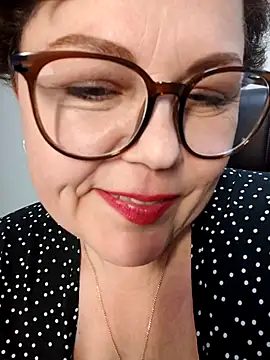 EllaLove2277 – Live XXX-chat