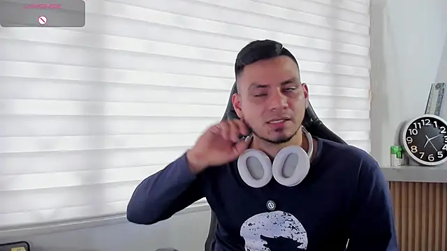 Rick_Adams' Live XXX Chat