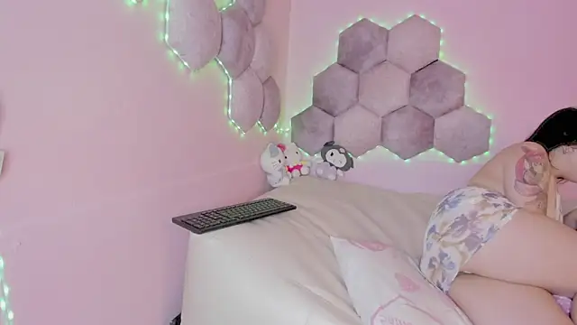 isabellmontt: онлайн-секс-чат