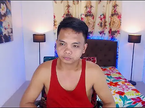 IANhARDfUcker 即時 XXX 聊天