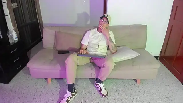 Show Webcam de Vlad__night