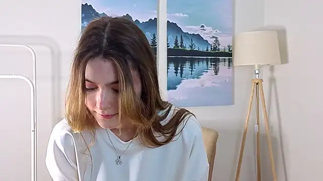 CherlyGuss live XXX chat