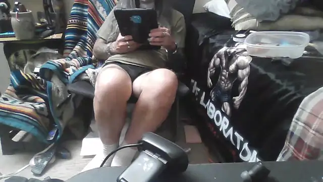 crassanova webkamerás műsora