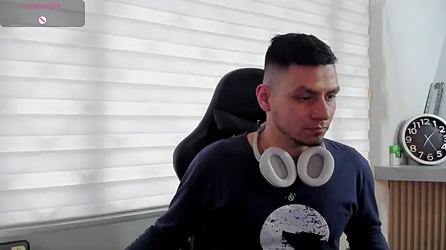 Rick_Adams 现场XXX聊天