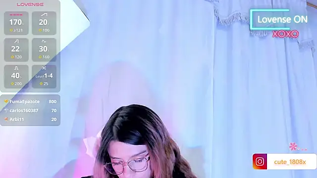 Sofiia_cute_ 现场XXX聊天