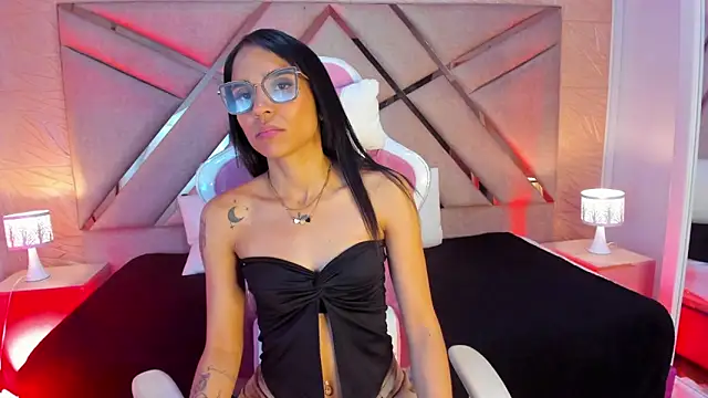 sophie_pariss লাইভ XXX চ্যাট