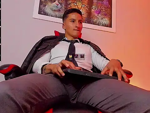 Dominus_Alpha's Live XXX Chat