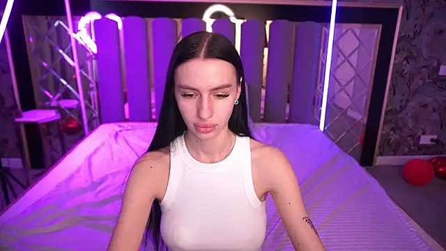 Snow_WhiteeeX élő XXX-chatje