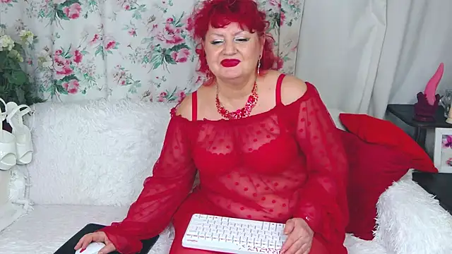 Živý XXX chat CandyBoobsDD