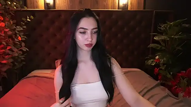 WildKittenX_ Adlı Modelin Canlı XXX Sohbeti