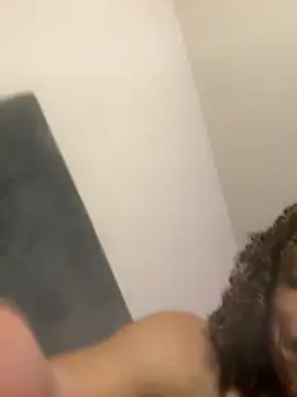 shurthingx webkamerás műsora