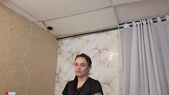 Živý XXX chat QueenSallyDesire