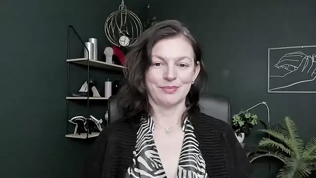 VivianWILD: онлайн-секс-чат