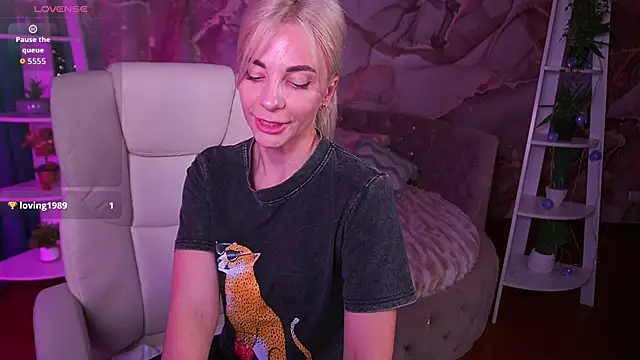 BellaRayyy Chat XXX in diretta