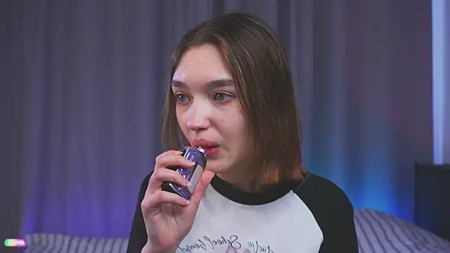 Leyla_crsh Chat XXX in diretta