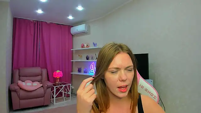 Strawberrye's Live XXX Chat