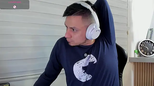 Chatroom XXX en direct de Rick_Adams