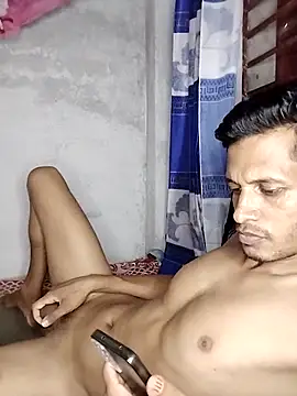 Priankaboudi 即時 XXX 聊天