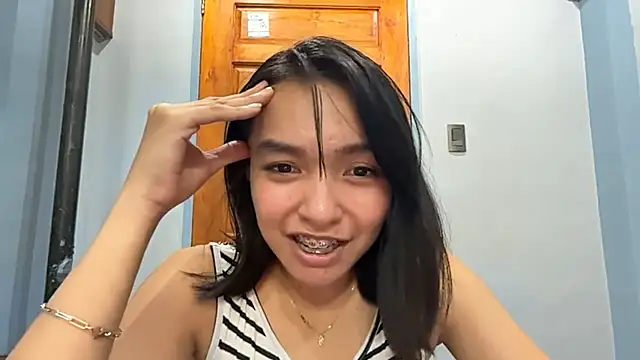 NoreenPierotti's Live XXX Chat