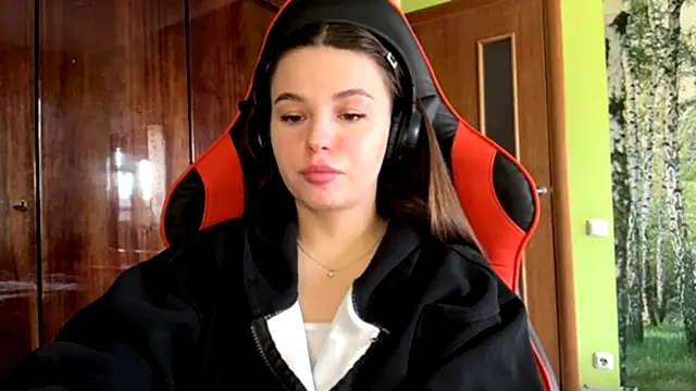 ThedaStrevell's Live XXX Chat