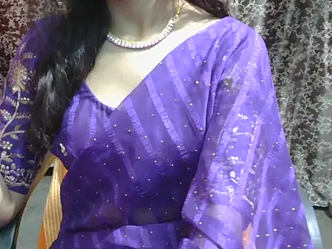 Adorable_Ayesha Adlı Modelin Canlı XXX Sohbeti