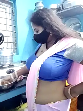 tamil_Vennila's Live XXX Chat