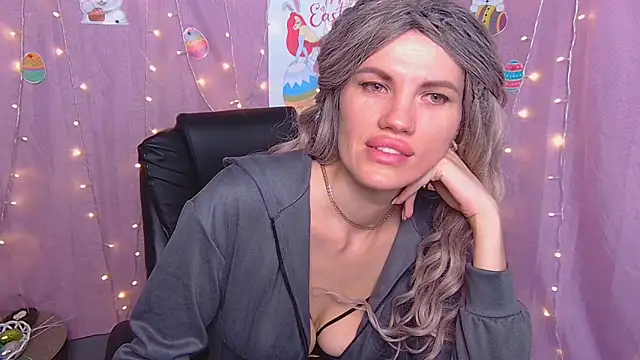 MilaLoona's Live XXX Chat