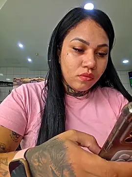 Show de millacavalona09 na webcam