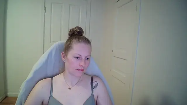 Girlnina-1995 – webcam-show