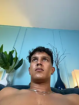 Leo_Savage_ 即時 XXX 聊天