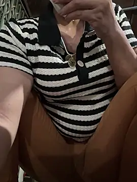 BellaCherishDarling's Live XXX Chat