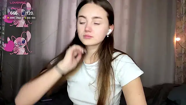 LoraDavi's Live XXX Chat