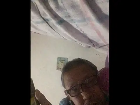 Онлайн чат XXX yaocaobi8