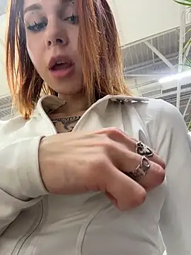 RosieSecret Chat XXX in diretta