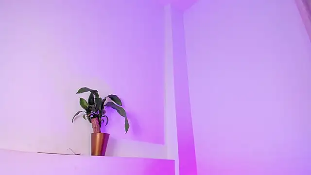 Cameron_sophia01 Show in webcam