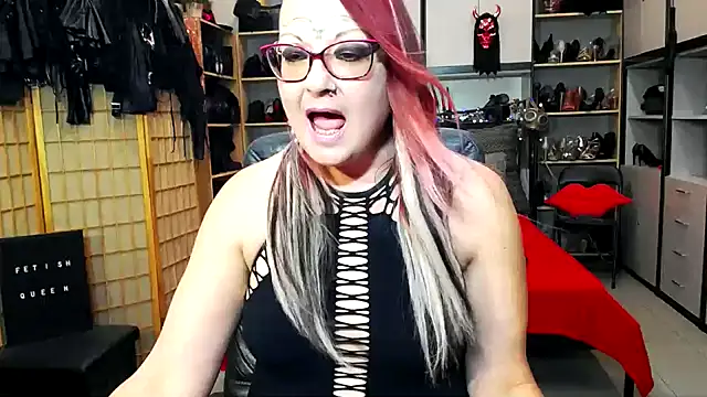 LindaDaemonX – Live XXX-chat