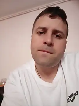 LucianM6 Adlı Modelin Web Kamerası Şovu