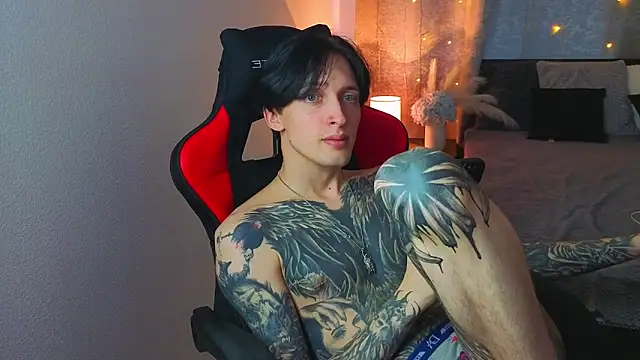 Martin_Jin: онлайн-секс-чат