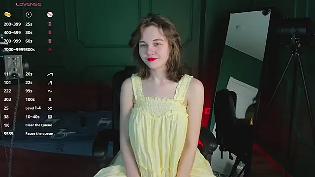 Flirty_FoxxyのライブXXXチャット