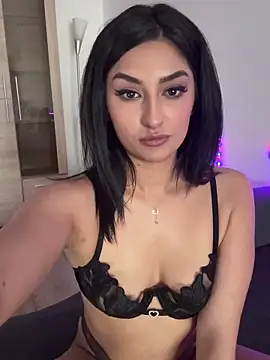 Mia_spicyy Adlı Modelin Web Kamerası Şovu